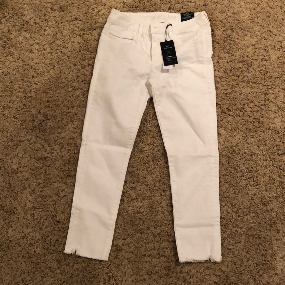 American Eagle White Jeans